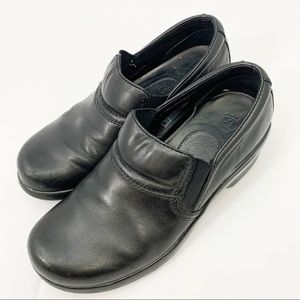Ariat Sutter Black Genuine Leather Clogs